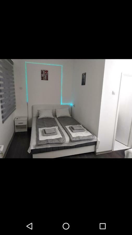 Apartmani Pinokio Ni 외부 사진