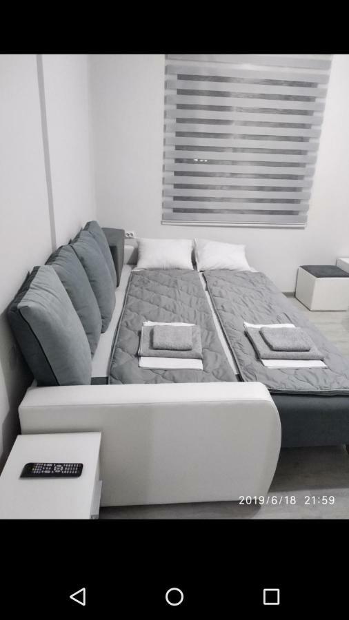 Apartmani Pinokio Ni 외부 사진