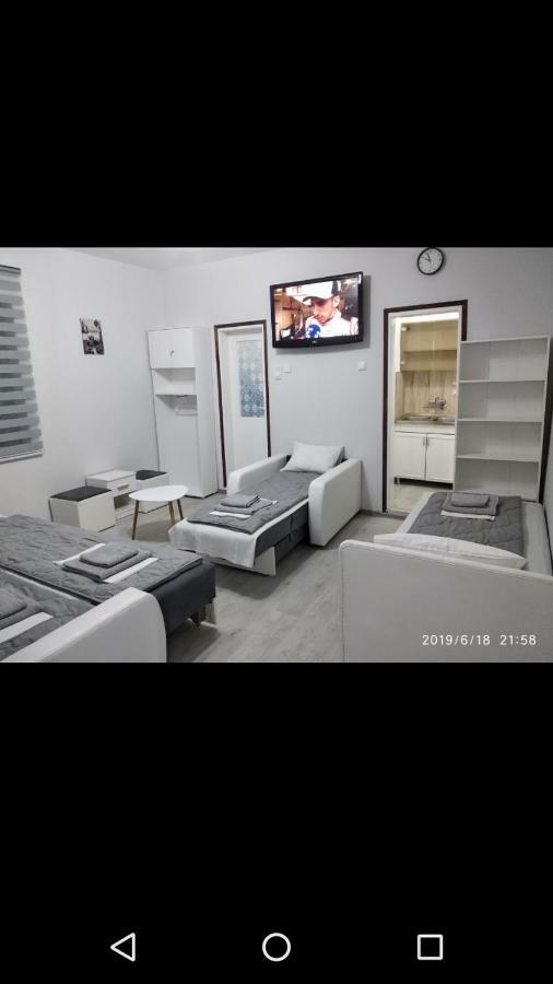 Apartmani Pinokio Ni 외부 사진