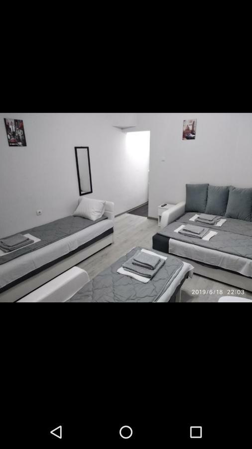 Apartmani Pinokio Ni 외부 사진